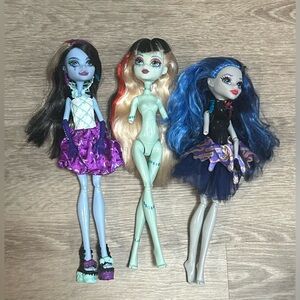 Sweet screams doll lot